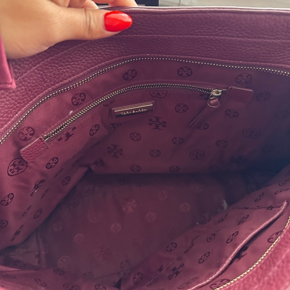 TORY BURCH
Leather Tote Bag 💜 - Picture 6 of 6